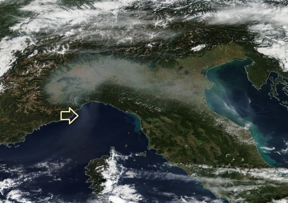 Tutto il mondo è paese: come respirare lo smog della Val Padana fra Marche ed Umbria